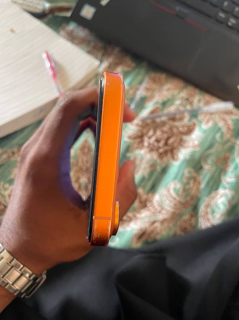 Apple iPhone 11 5