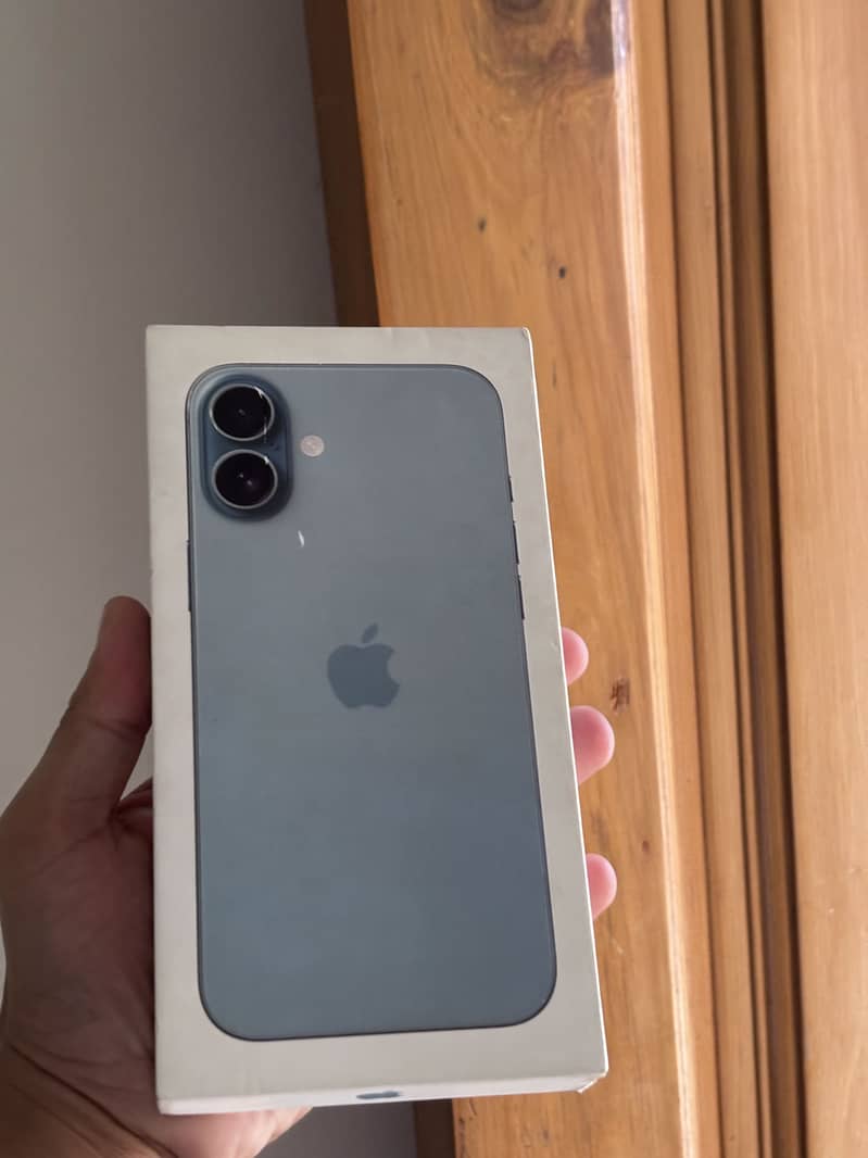 iPhone 16 Plus sim working 2