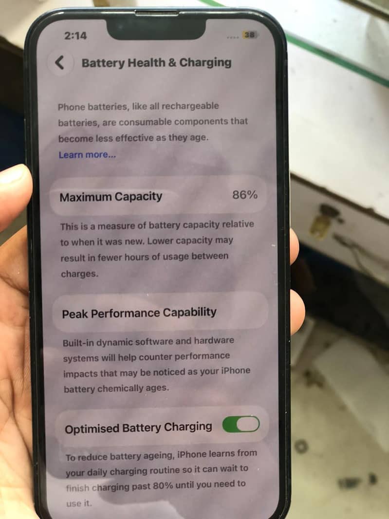 Apple iPhone 13 5