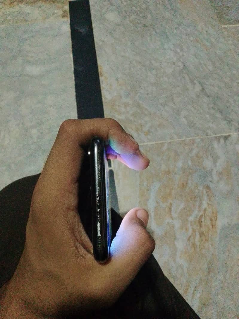 Apple iPhone X 2