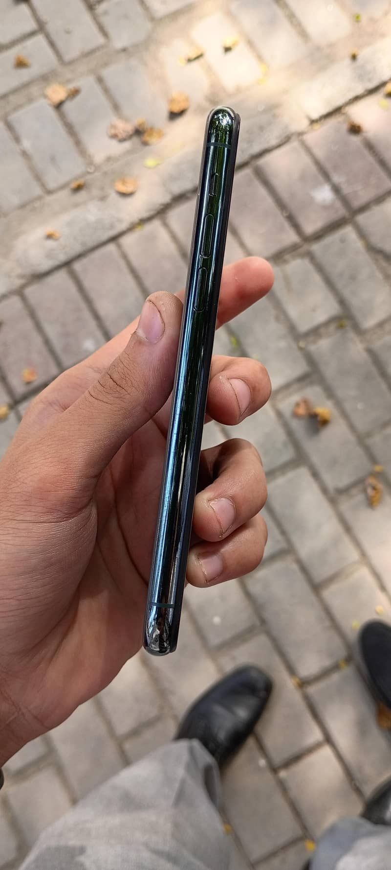 Apple iPhone 11 Pro 1