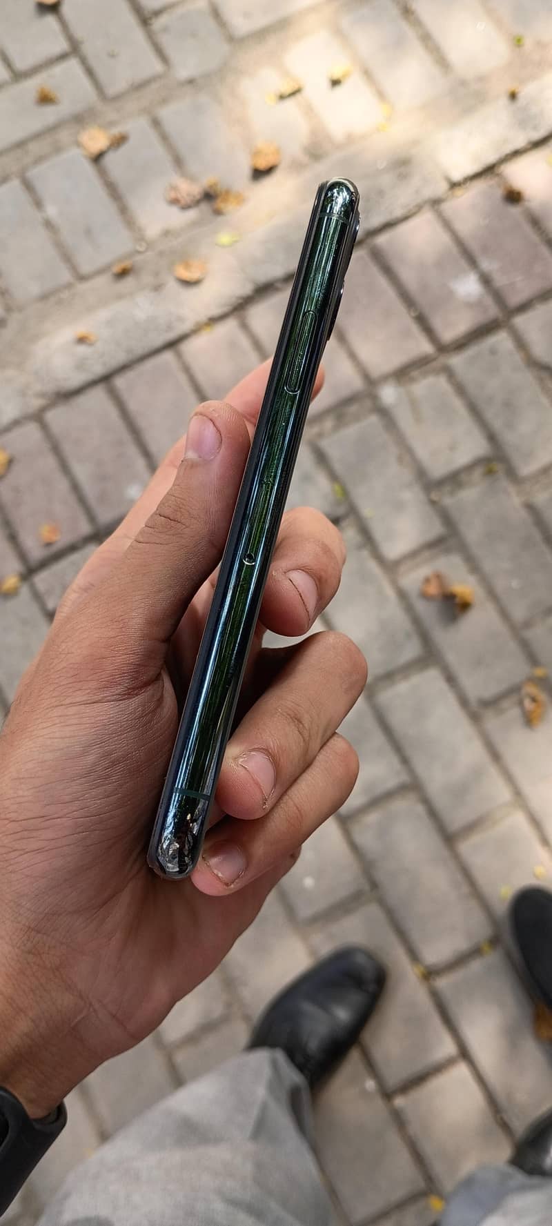 Apple iPhone 11 Pro 2