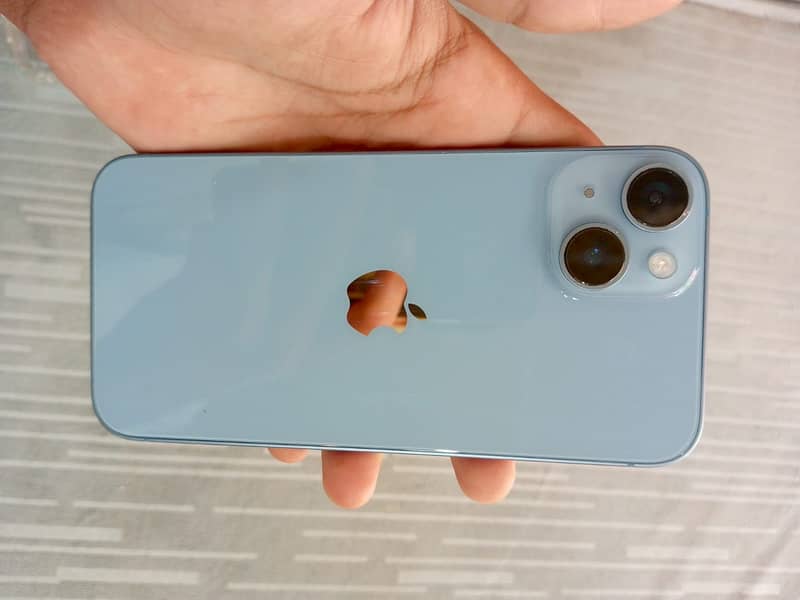 Apple iPhone 14 2