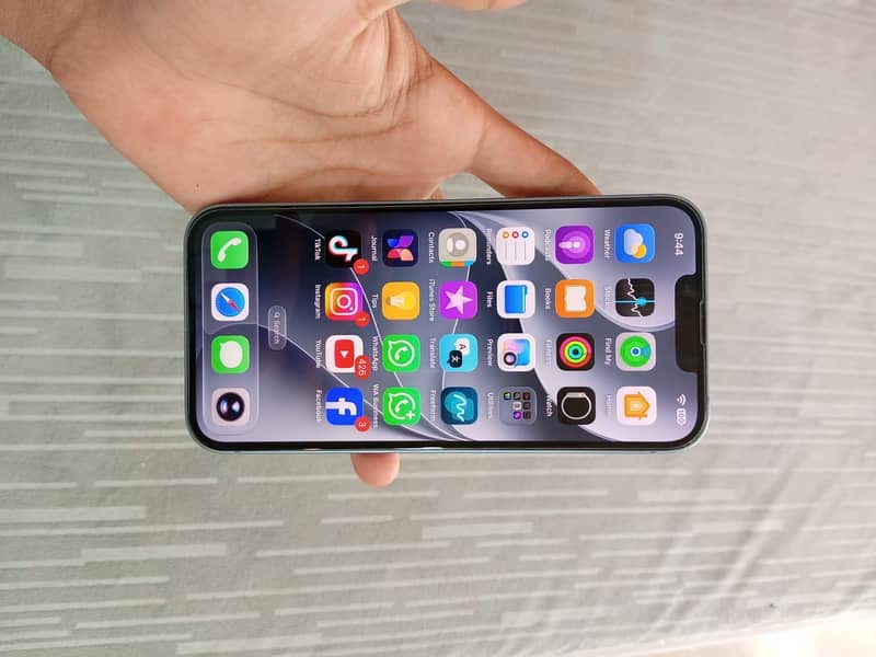 Apple iPhone 14 5