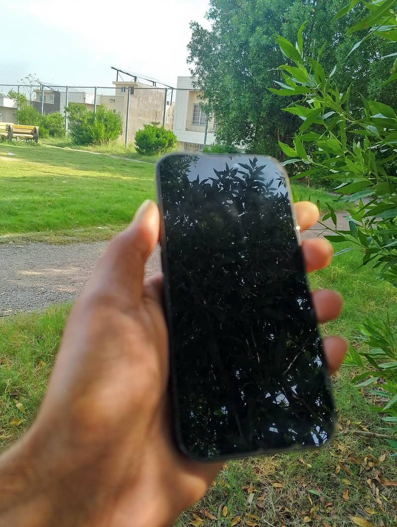 Apple iPhone 15 JV 7