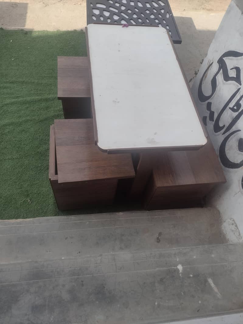 4 stool dining 2