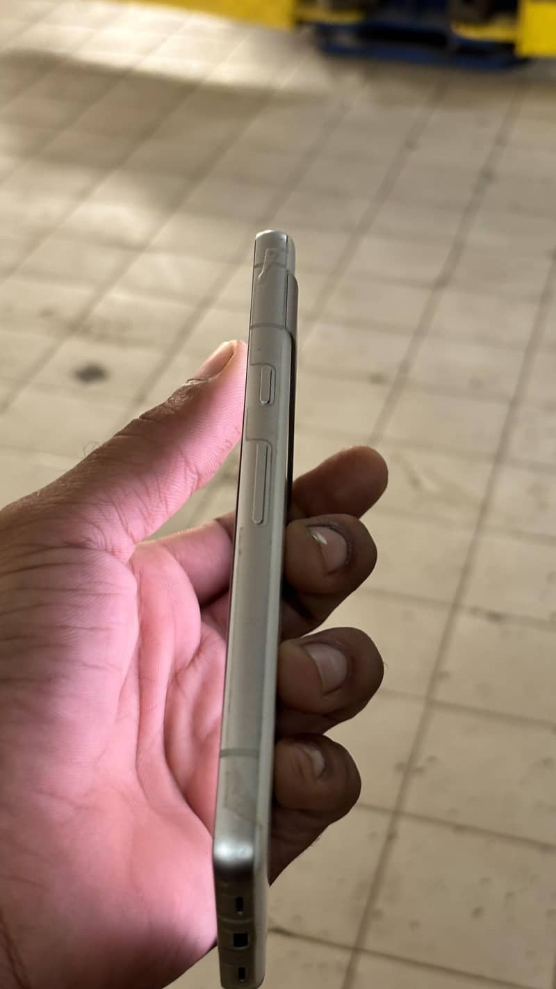 Google Pixel 7a 2