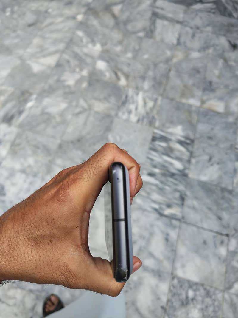 Google Pixel 8 3