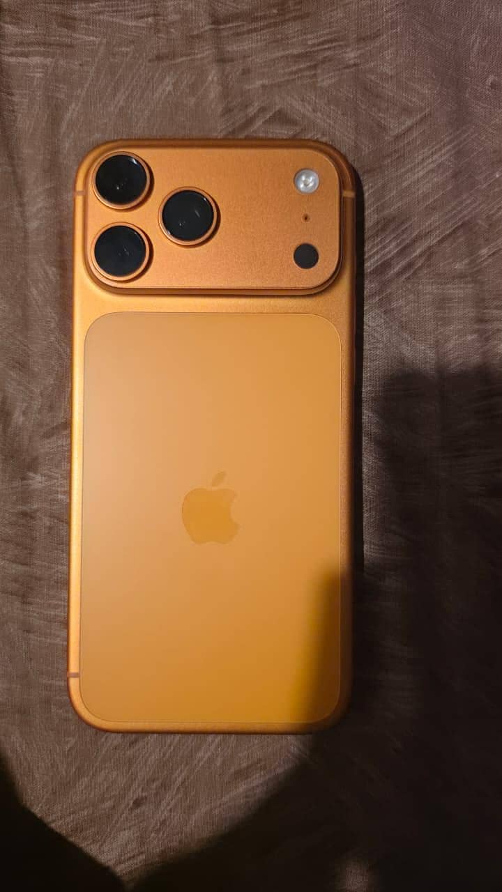 Apple iPhone 17 Pro Max 0