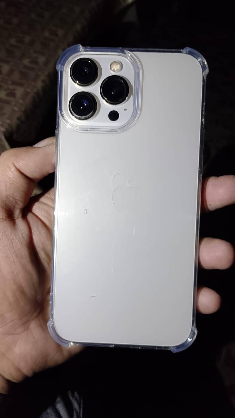 Apple iPhone 13 Pro Max 0
