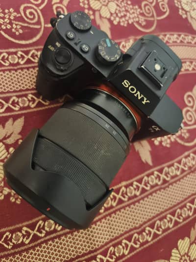 sony a7ii with 28 70mm 3.5 with bettery