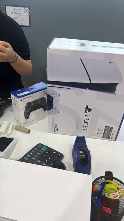 Brand New PS5 1 TB Disc Edition + Brand new sealed Controller
