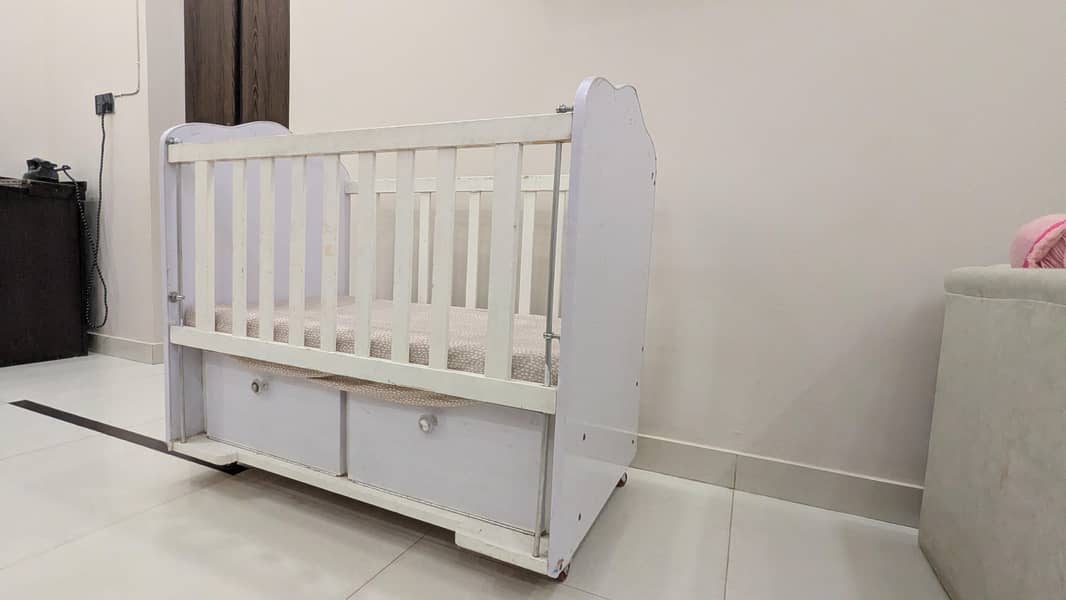 baby cot 2