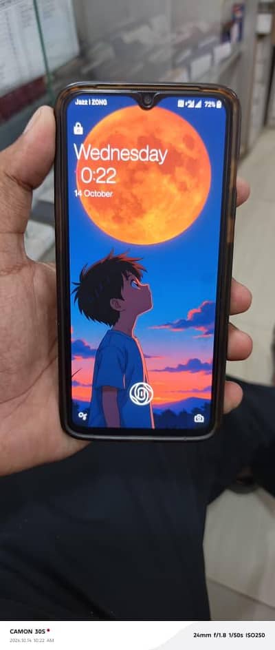 One Plus 7 back crack