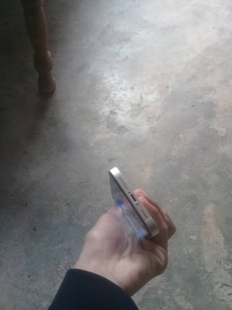 Apple iPhone XR 6