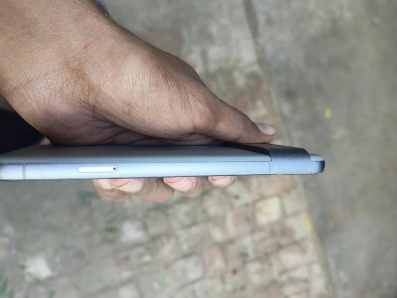Google Pixel 8 3