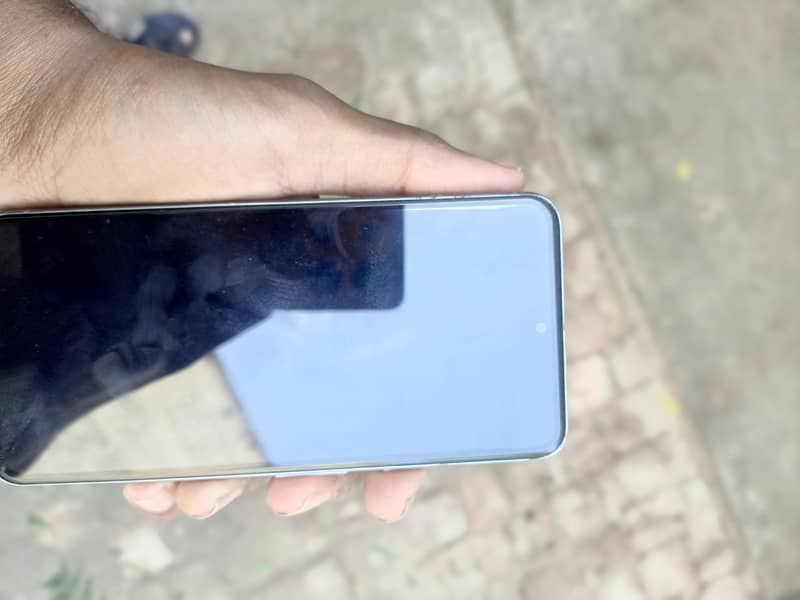 Google Pixel 8 5