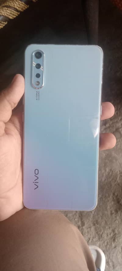 Vivo S1