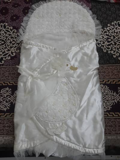 Baby Cary nest For Urgent Sale