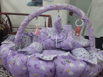 Baby Cary nest For Urgent Sale