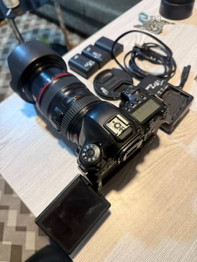 canon 6d mark ii with 24_105 lens