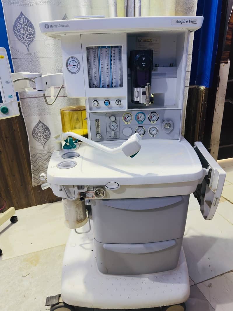 General anaesthesia machine 4