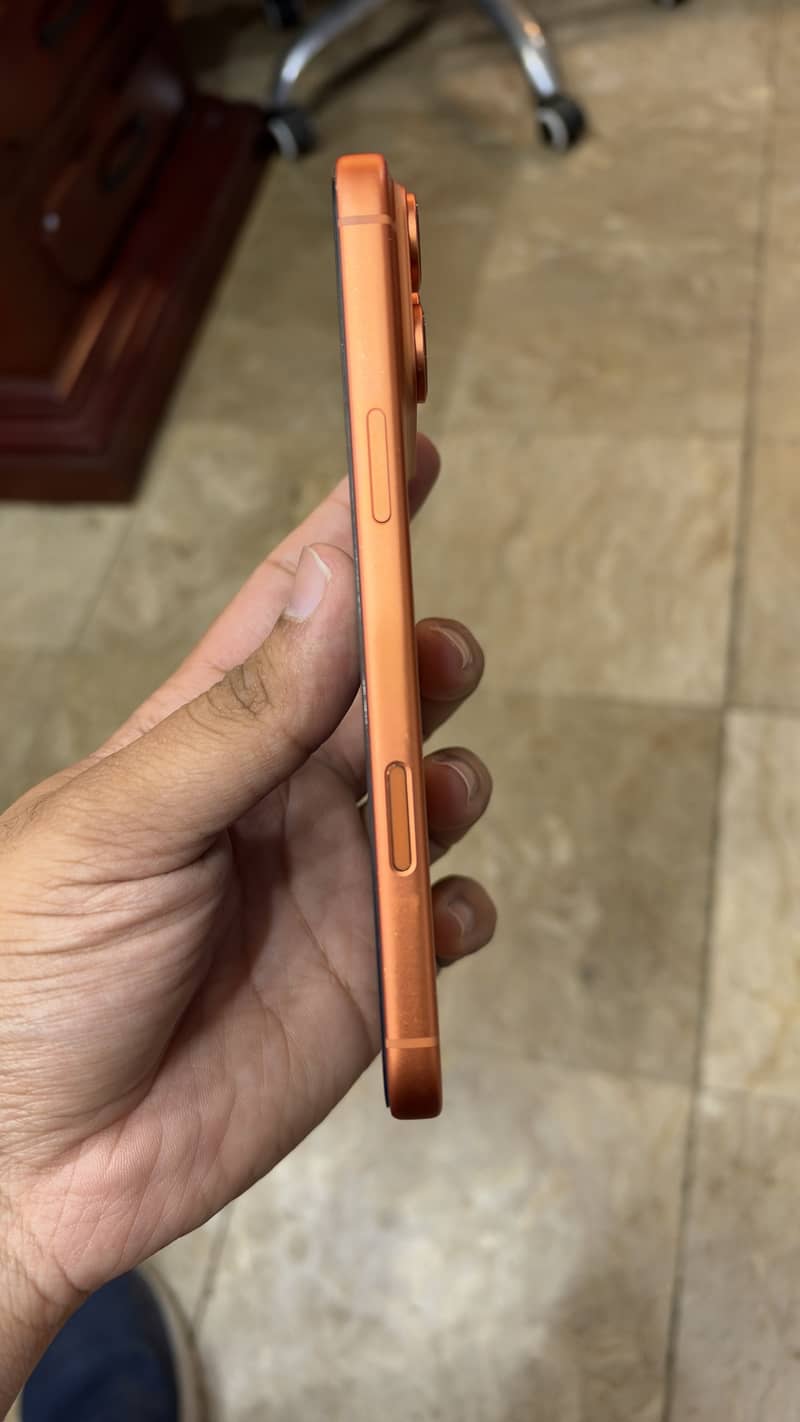 Apple iPhone 17 Pro Max 5
