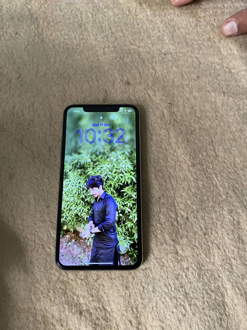 Apple iPhone 11 Pro Max 1