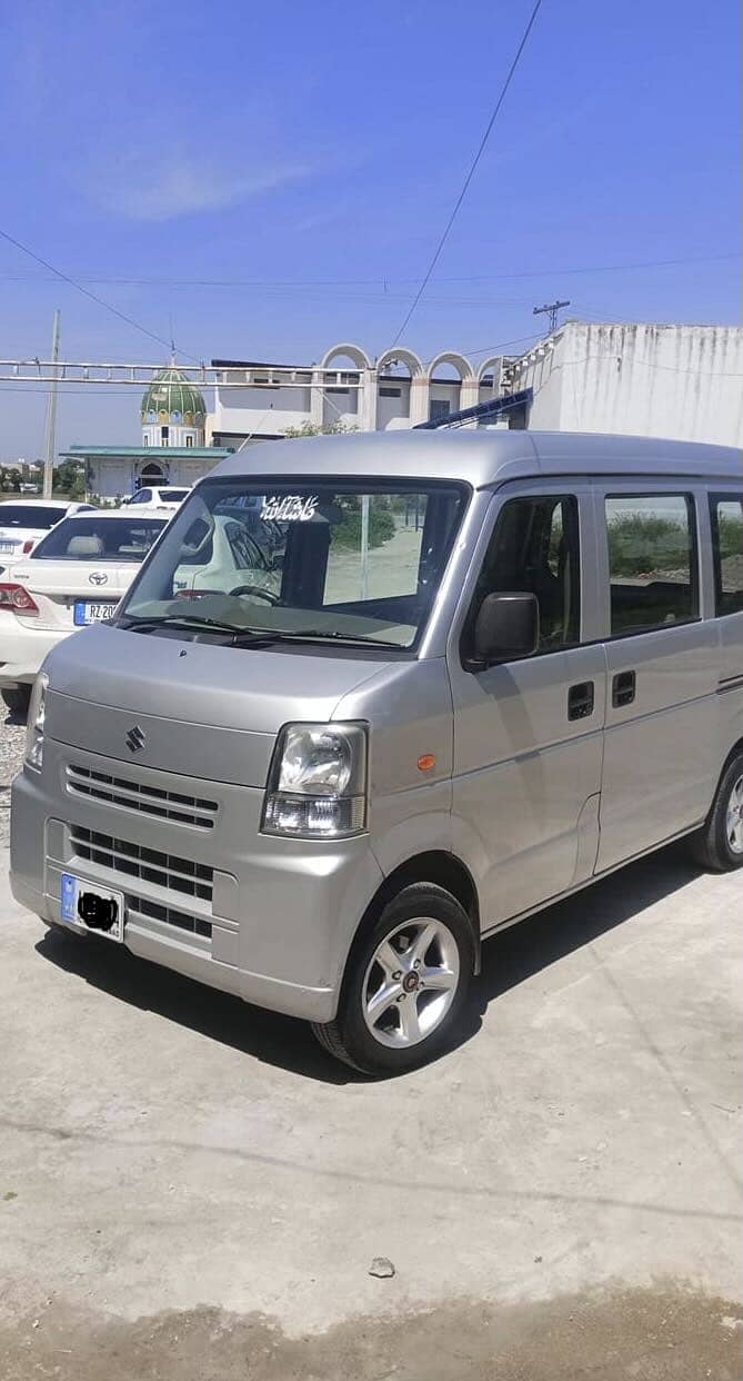 Suzuki Every 2012 5
