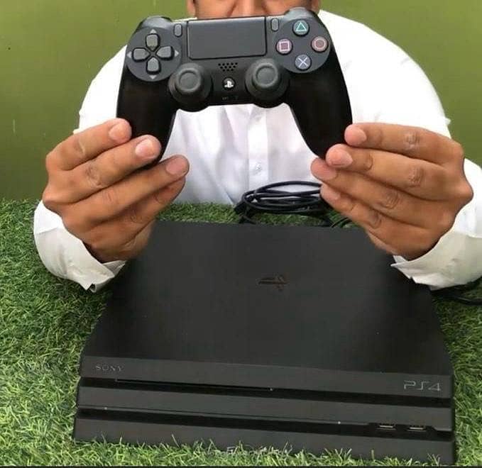 PS4 pro 3