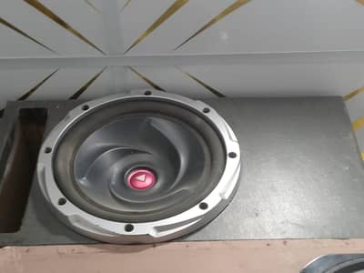 Kenwood 800 waat subwoofer