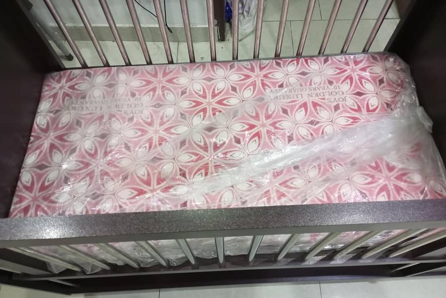 baby cot 0