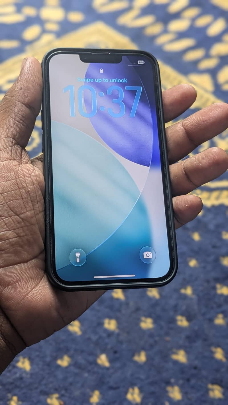 Apple iPhone 13 1