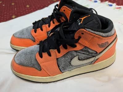 Thrifted shoes premium quality