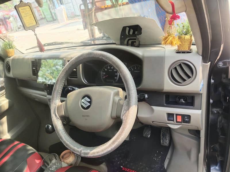 Suzuki Every 2013 5