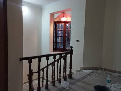 Full House For Rent In Cavalry Ground 4 Bed Attach Bath Tv Lounge Drawing Room 2 Car Parking Vip Location Near To Khalid Masjid