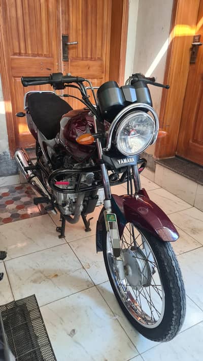 YAMAHA YB 125Z