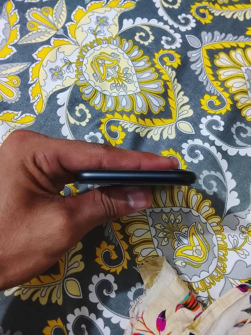 Apple iPhone SE 2