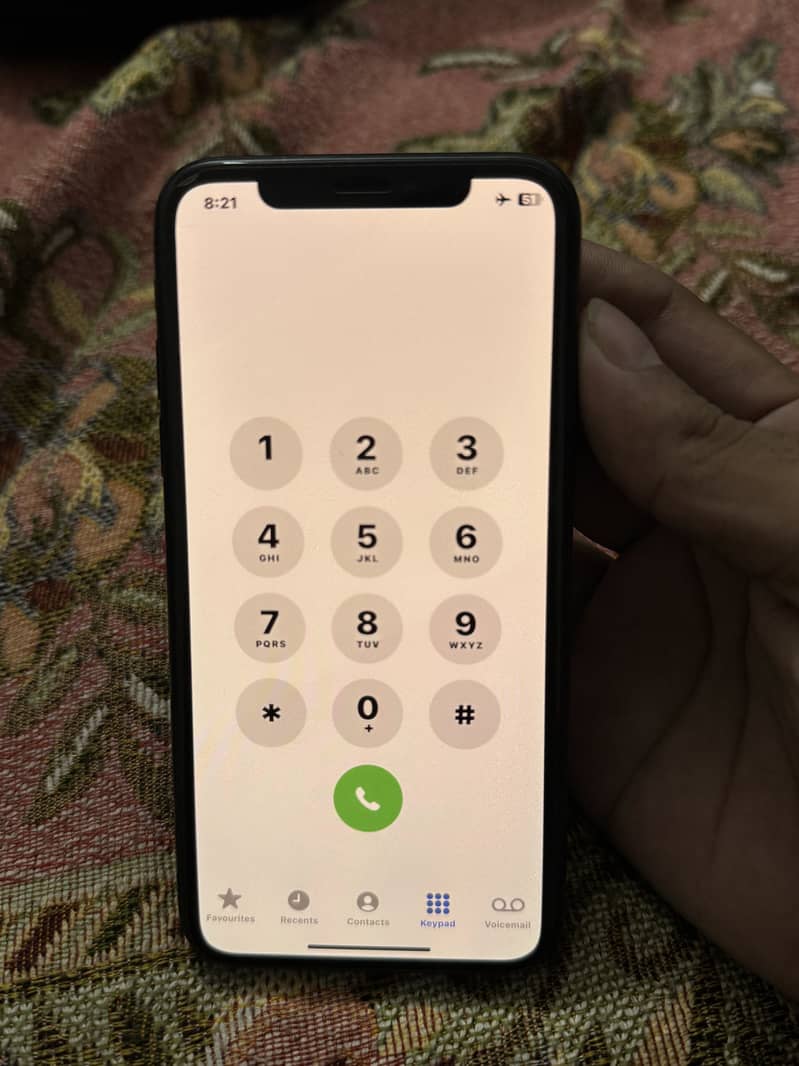 Apple iPhone Xs 1