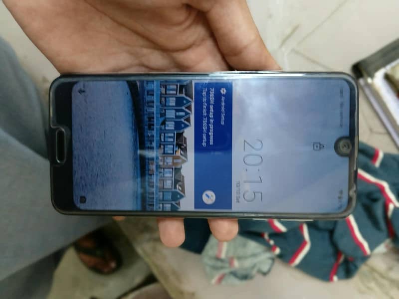 Sharp Aquos R2 1
