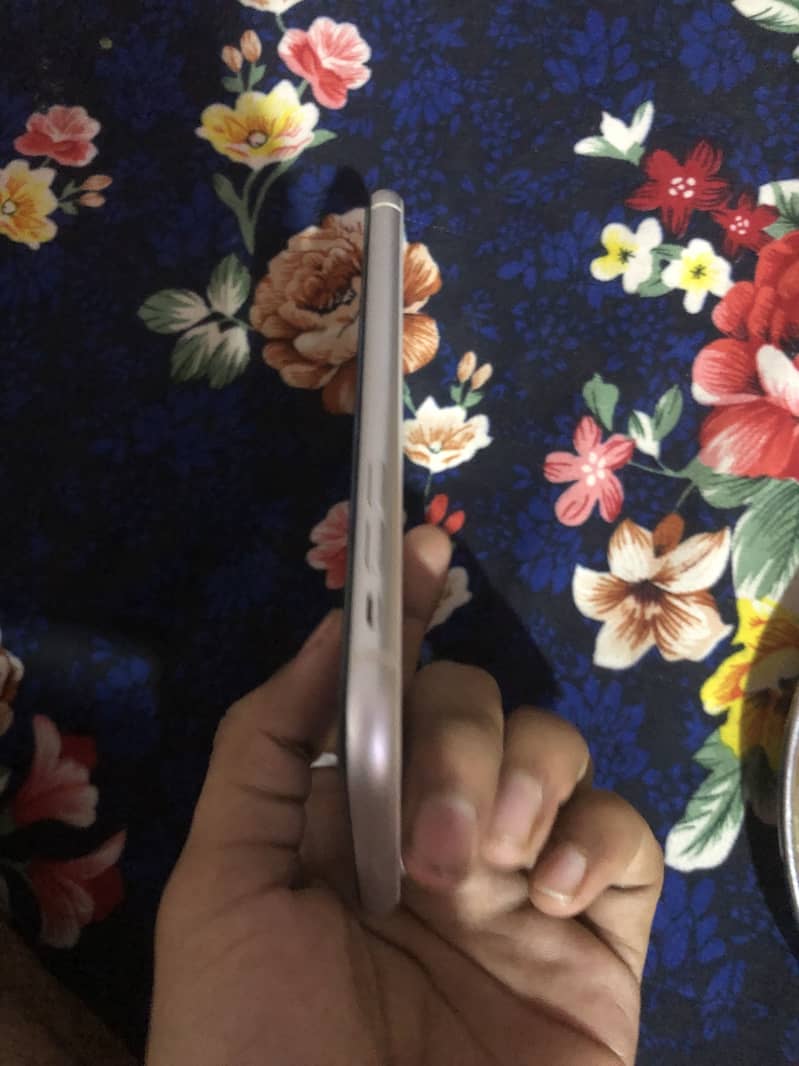 Apple iPhone XR 3