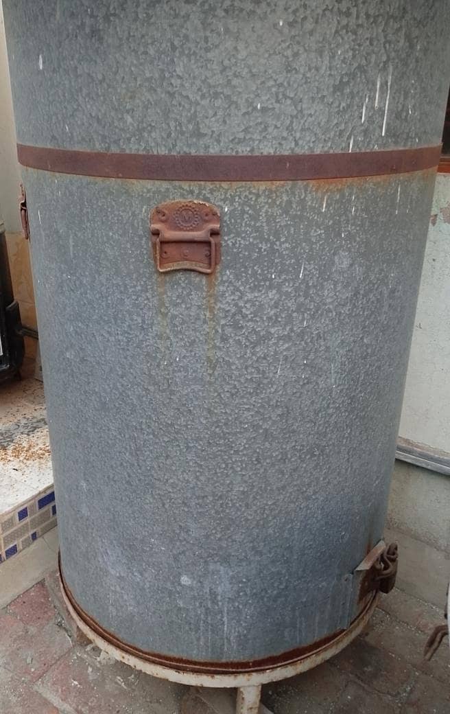 wheat storage container (پڑولہ) 1
