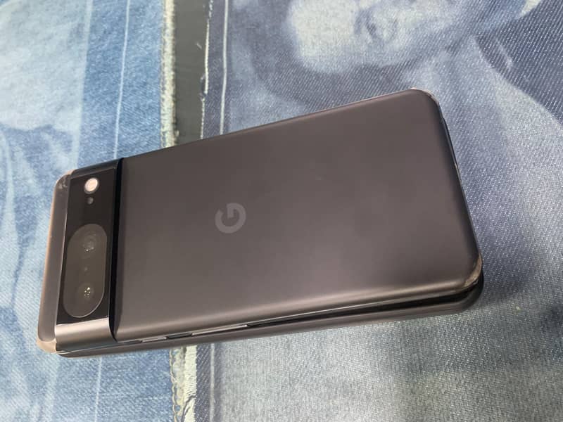 Google Pixel 8 2