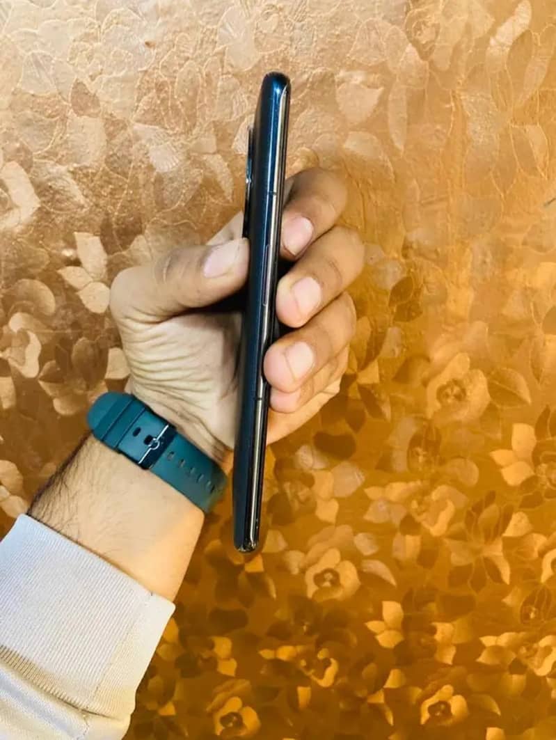 One Plus 11 5G 2