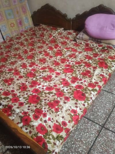 2 single bed for sale nd 6 year used nd good condition