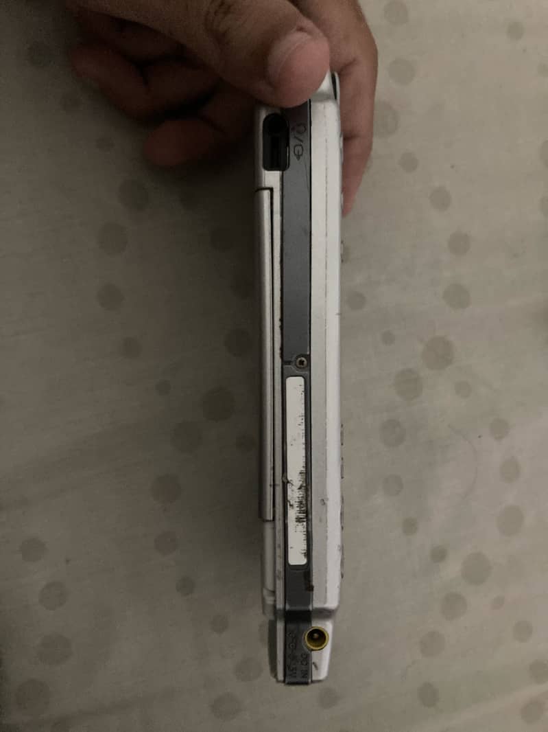 PSP 2000 3
