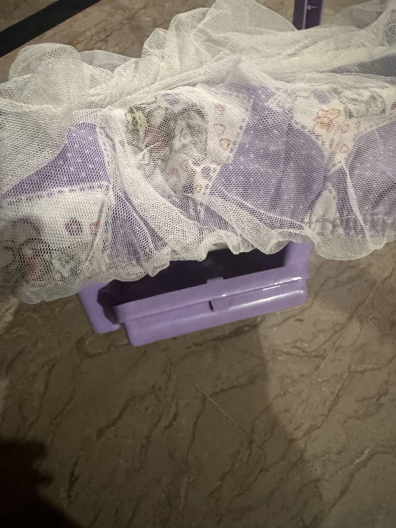 Carry cot 0