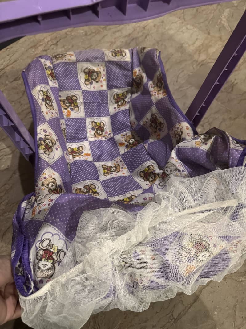 Carry cot 2