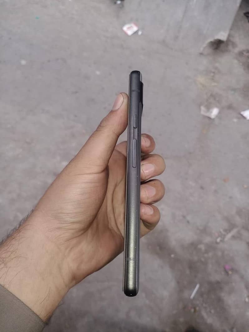 Google Pixel 6a 5