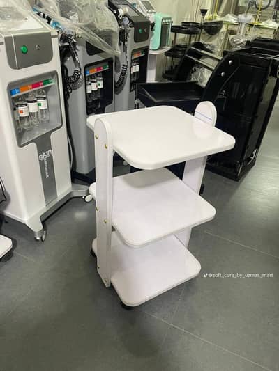 Barber chair/Cutting chair/ Shampoo unit/Trolly/Saloon Furniture.